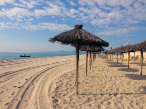 Mobil-home tout beau tout neuf, camping 4*, plage à pied !